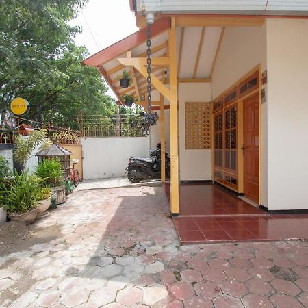 Spot On 3218 Bee Palm Family Syariah Hotel Malang Luaran gambar