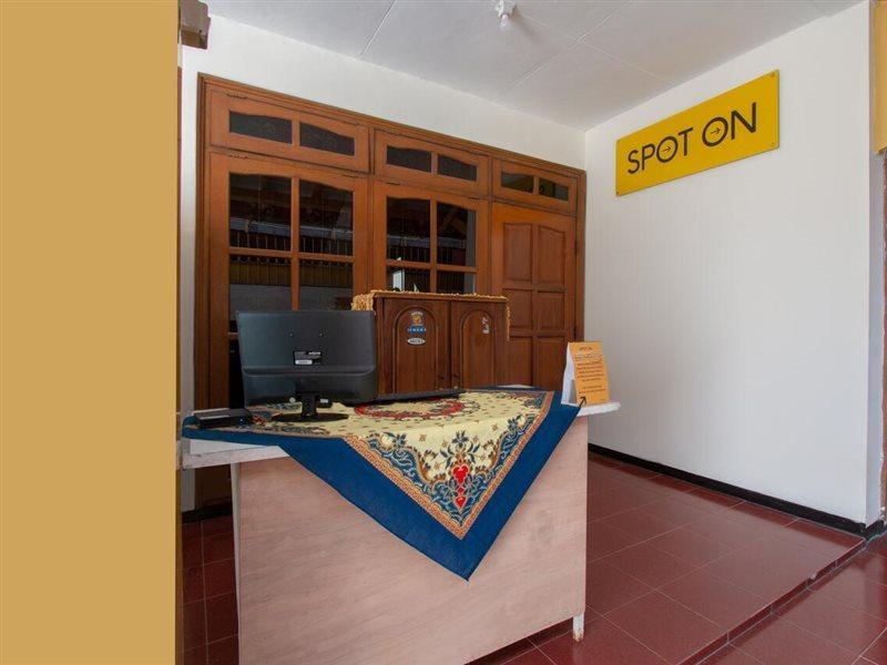 Spot On 3218 Bee Palm Family Syariah Hotel Malang Luaran gambar