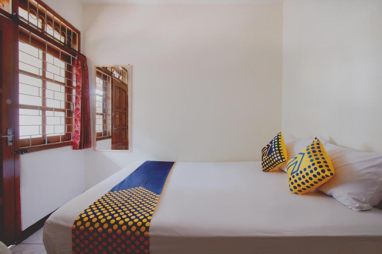 Spot On 3218 Bee Palm Family Syariah Hotel Malang Luaran gambar